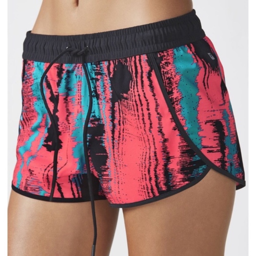 Fabletics Coral tie dye running shorts